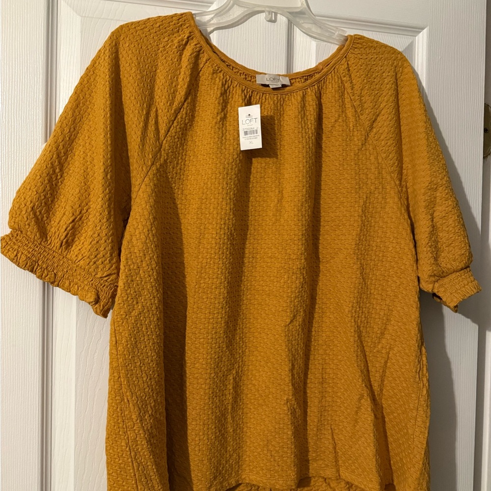 LOFT Women's Mustard Top